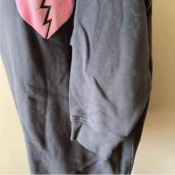 WILDFOX Drop Shoulder 100% Cotton Crewneck Graphic Sweater NWT - Size M - Picture 6 of 12